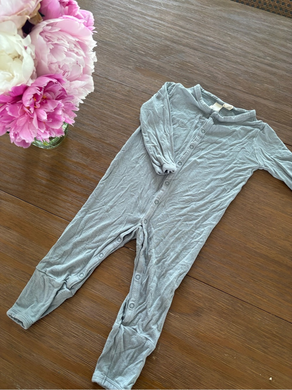Kyte baby Gray Snap-Front Baby Onesie